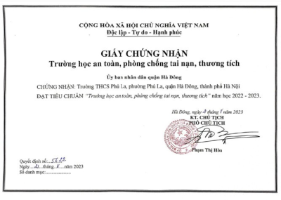 Giấy chứng nhận Trường học an toàn, phòng chống TNTT của trường THCS Phú La