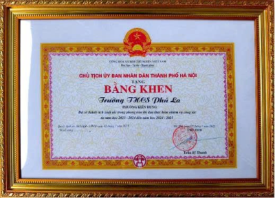 TRƯỜNG THCS PHÚ LA VINH DỰ NHẬN BẰNG KHEN VÀ DANH HIỆU TẬP THỂ LAO ĐỘNG XUẤT SẮC NĂM HỌC 2024-2025